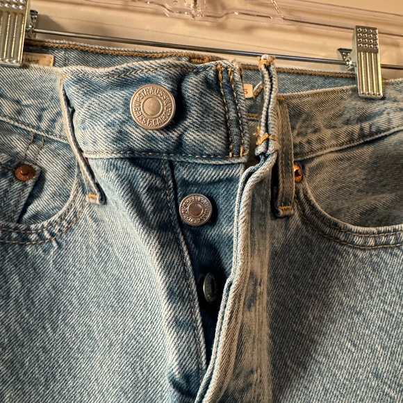 Wedgie Straight High-Rise Distressed Cropped Jeans - Picture 7 of 9